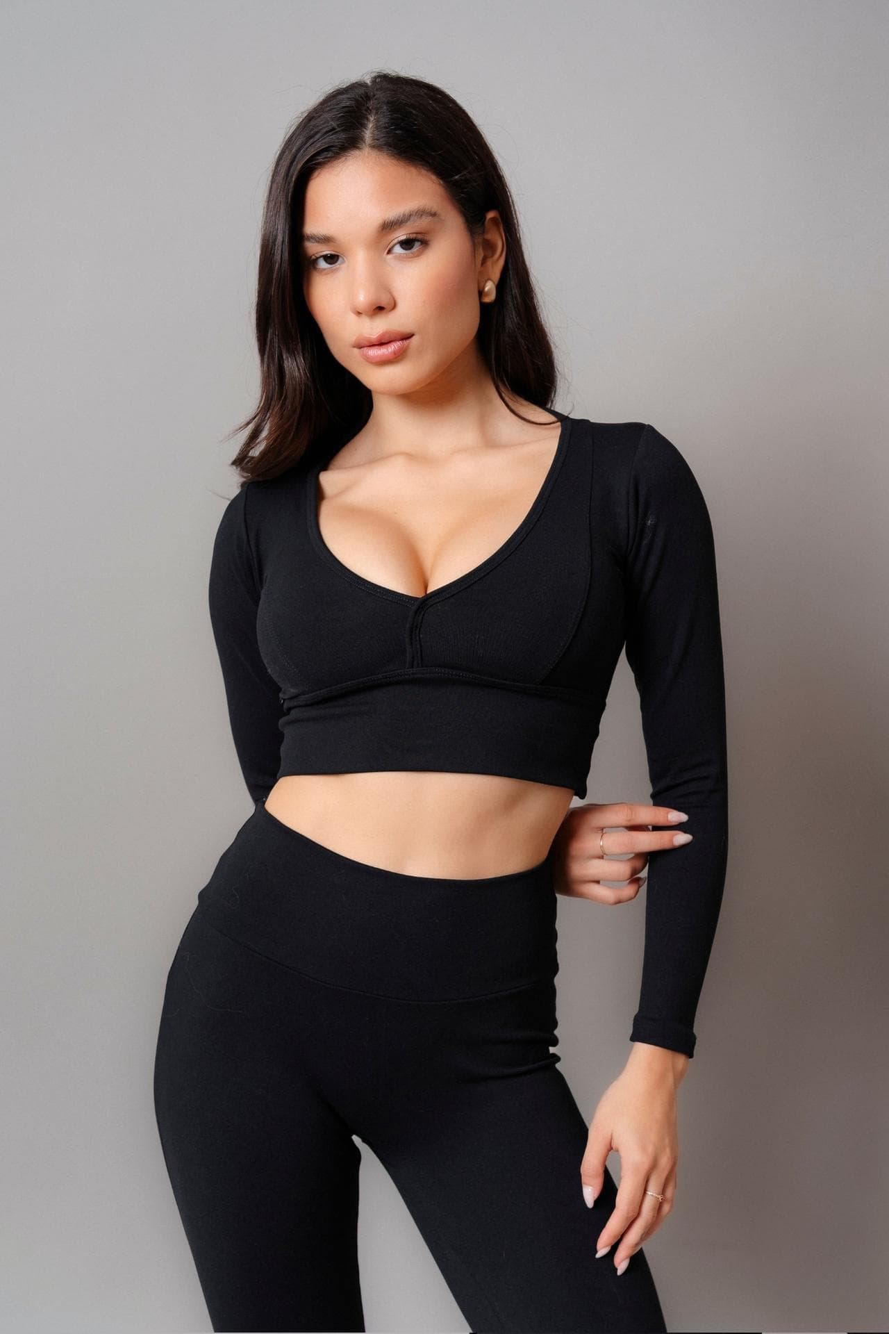 TOP LONG FIT BLACK
