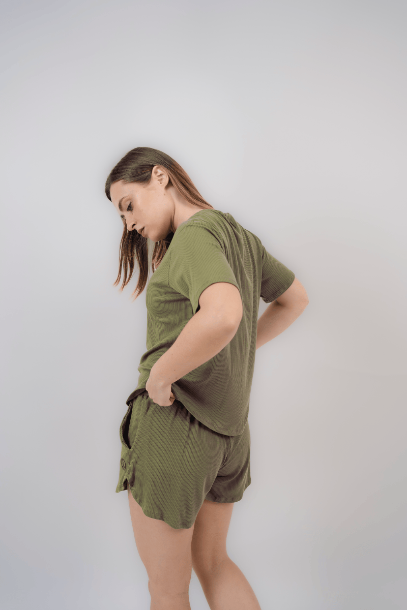 Pack Olivo: 01 set overtrip + 01 polo comfort (casaca, cargo, polo)