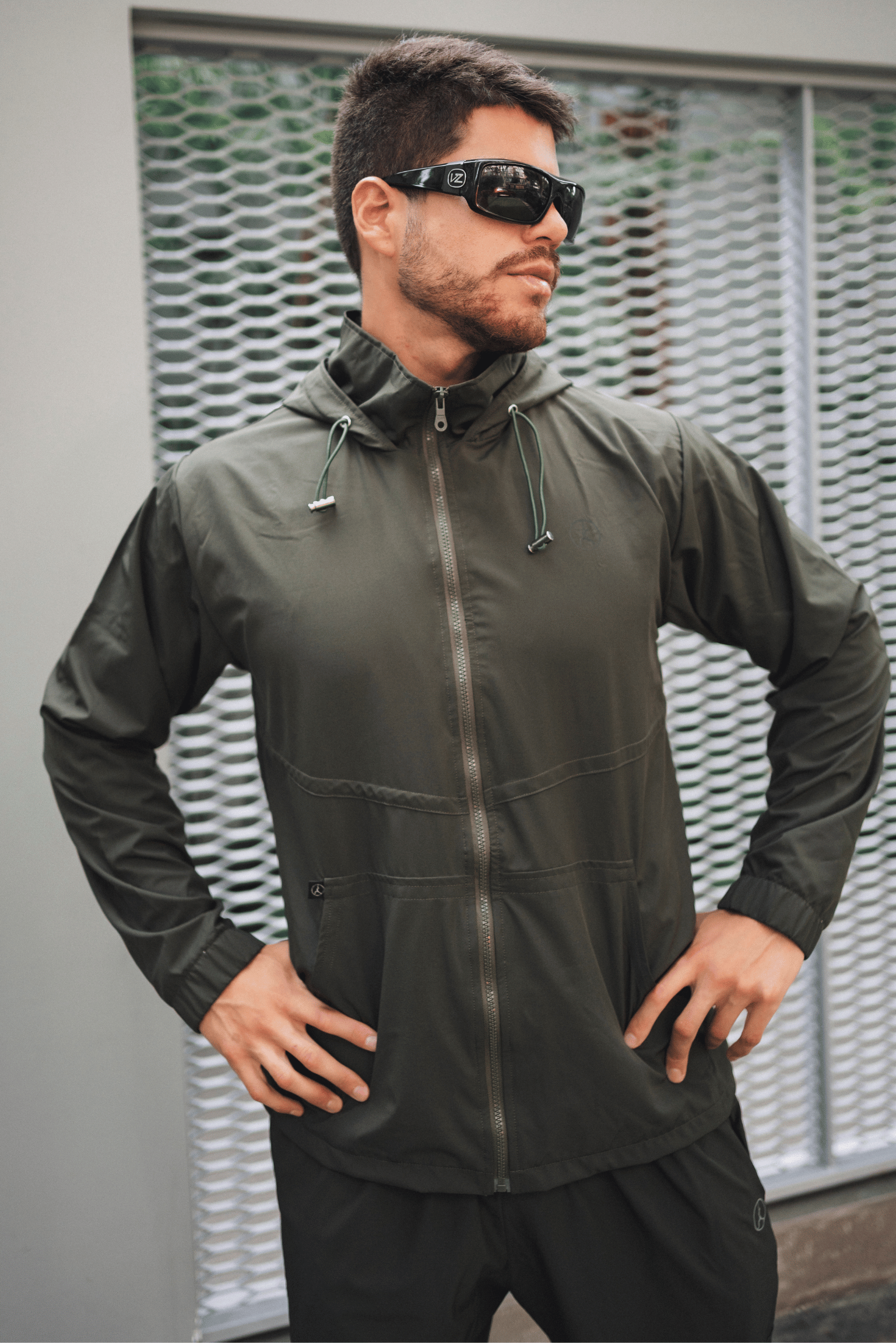 Pack: 01 set Overtrip + 01 set Explorer (2 casacas + 2 cargos)