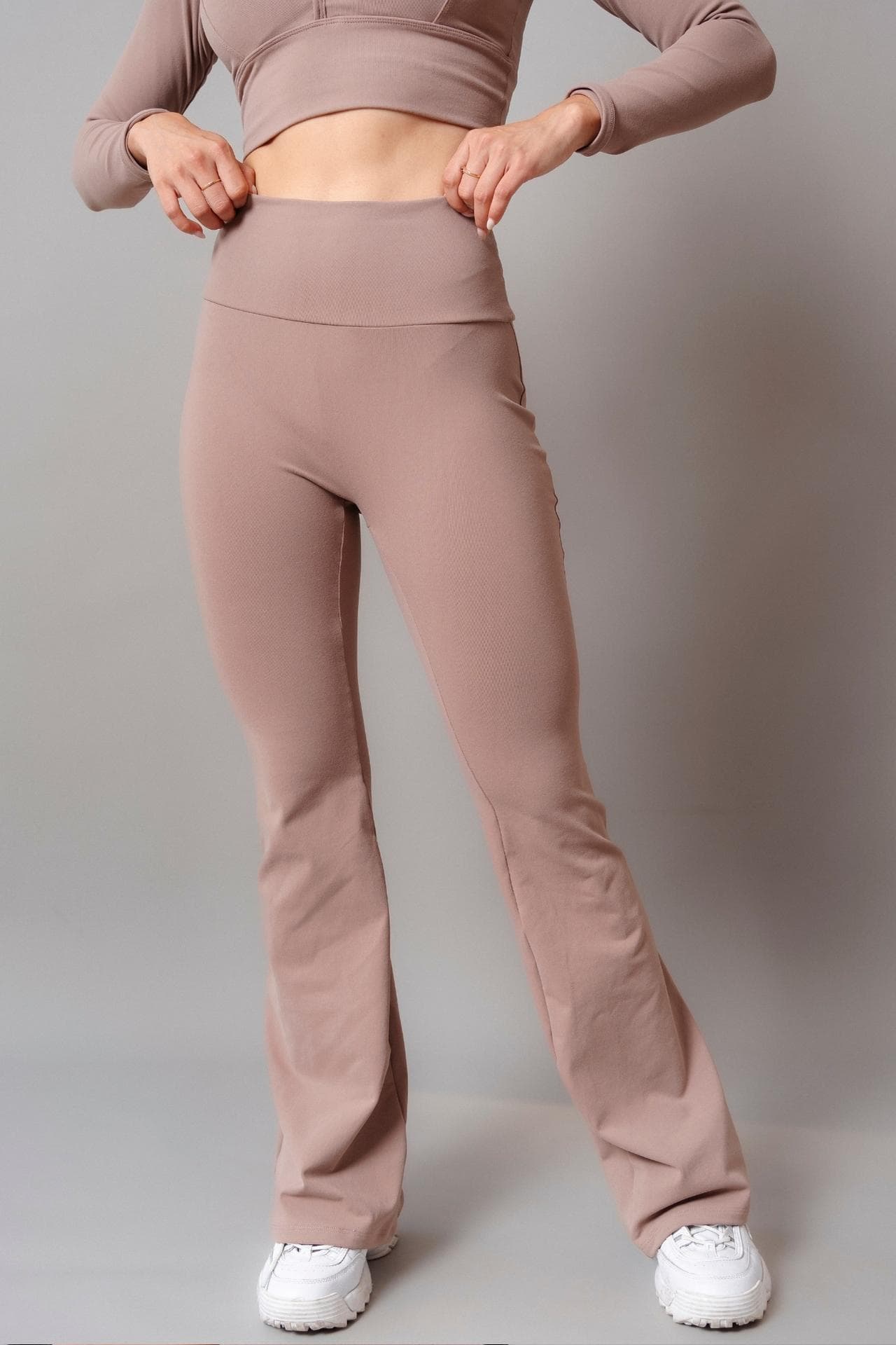 SET SPORTY CACAO (TOP + FLARE)