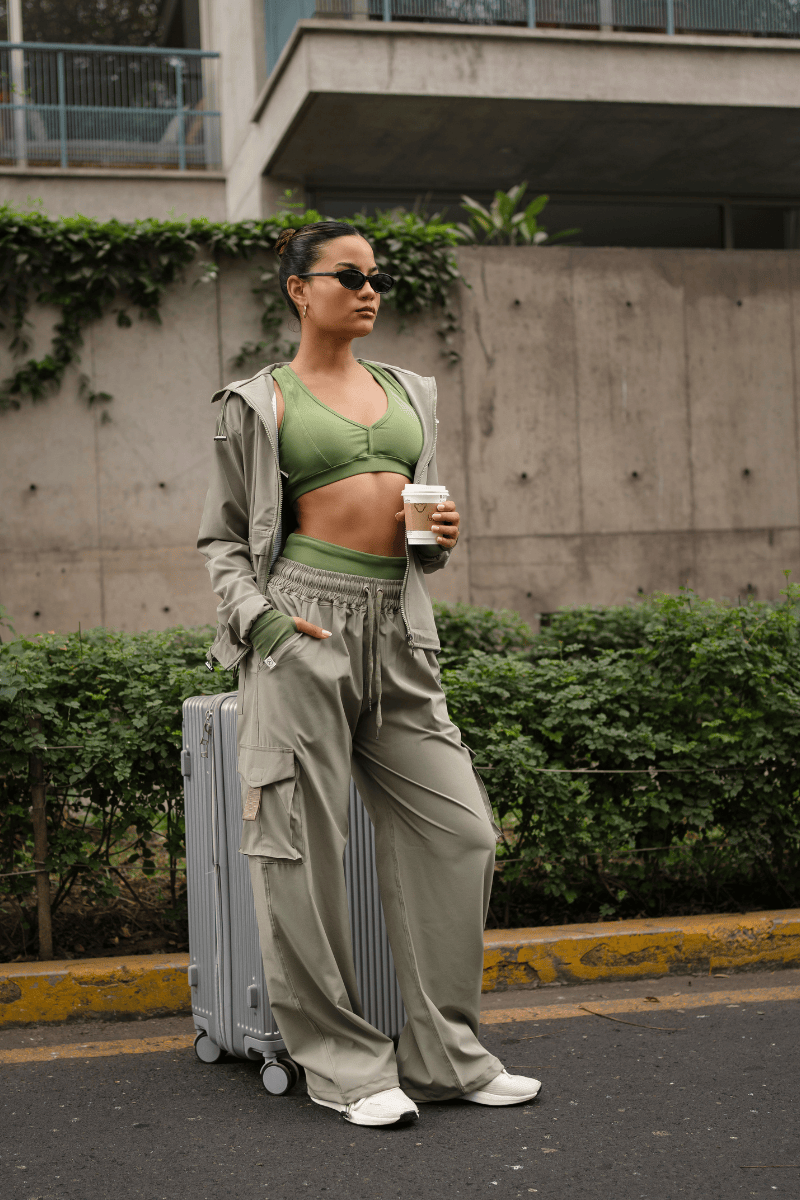 SET OVERTRIP CLASSIC VERDE OLIVO (CASACA + CARGO)