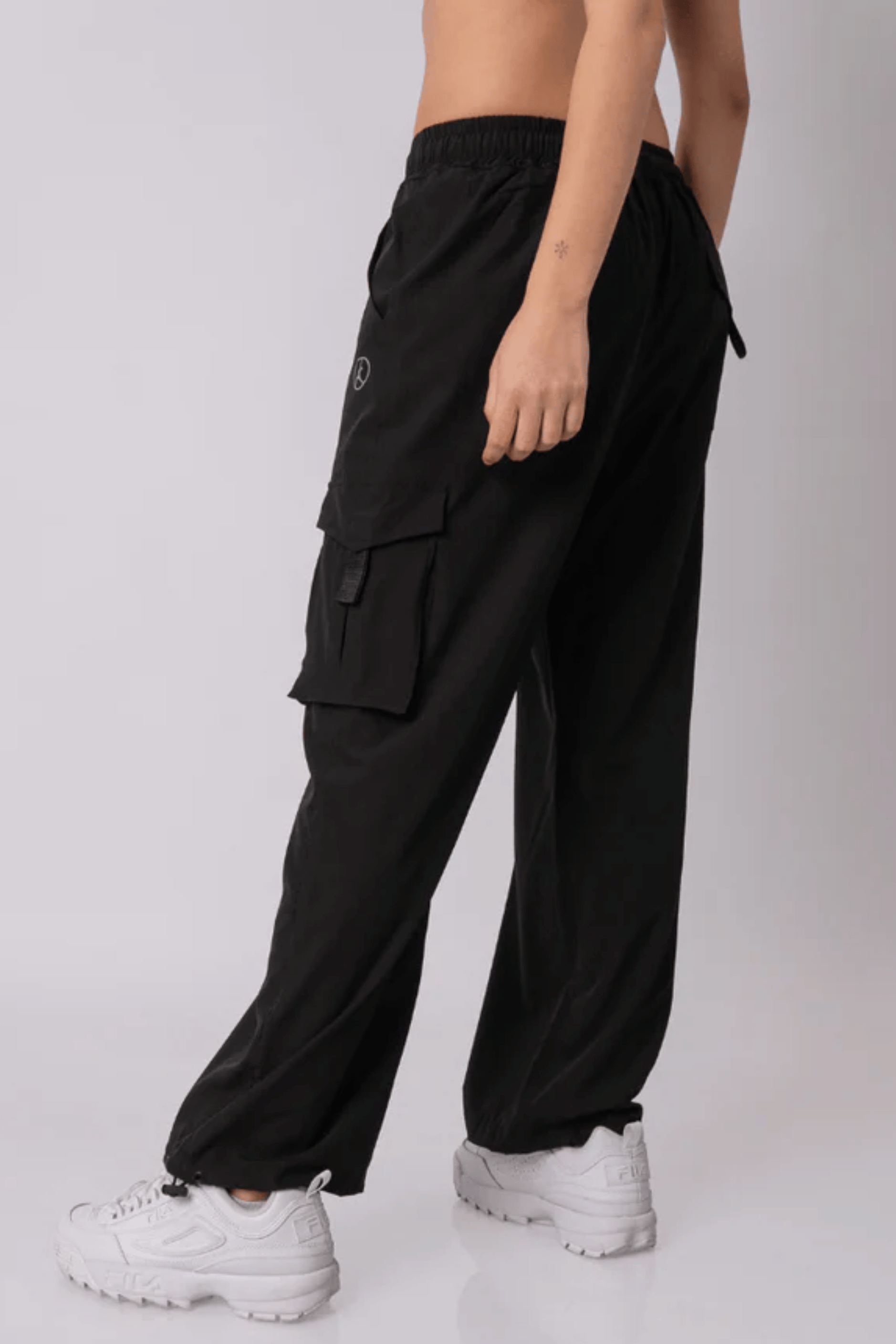 Pack Negro: 01 set overtrip + 01 set agora (casaca, cargo, polera y palazzo)