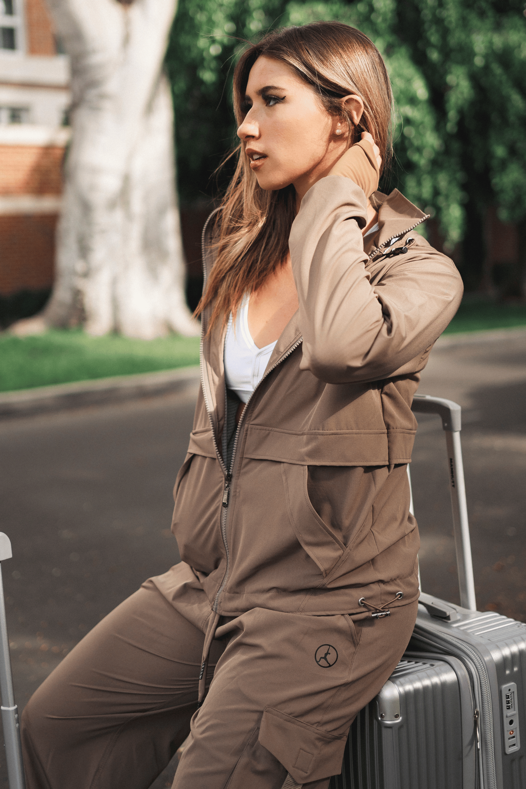 CASACA CORTAVIENTO OVERTRIP CAPUCCINO