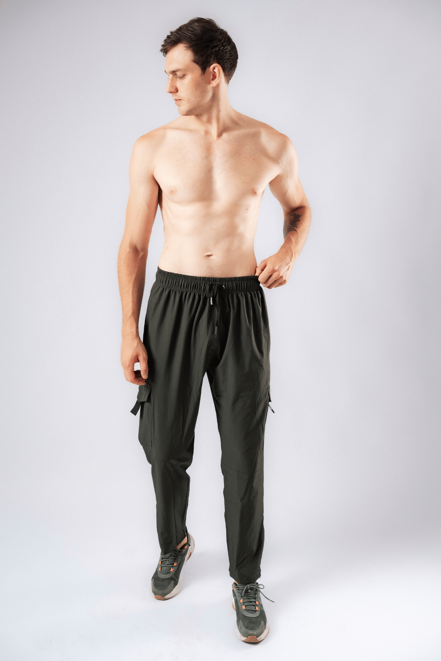 PANTALON CARGO EXPLORER VERDE MILITAR