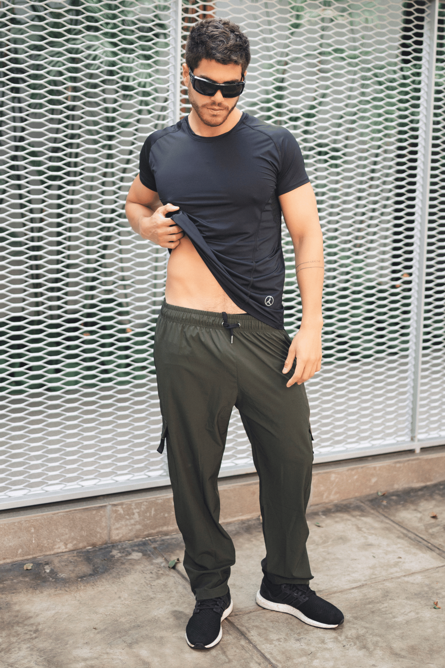 PANTALON CARGO EXPLORER VERDE MILITAR