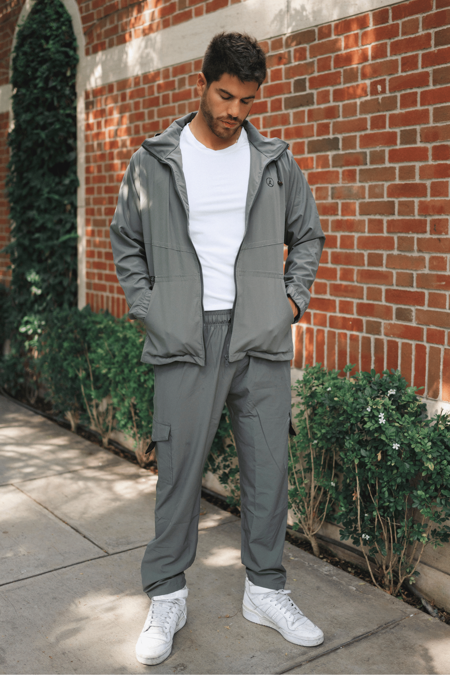 SET EXPLORER GRIS (PANTALON + CASACA)