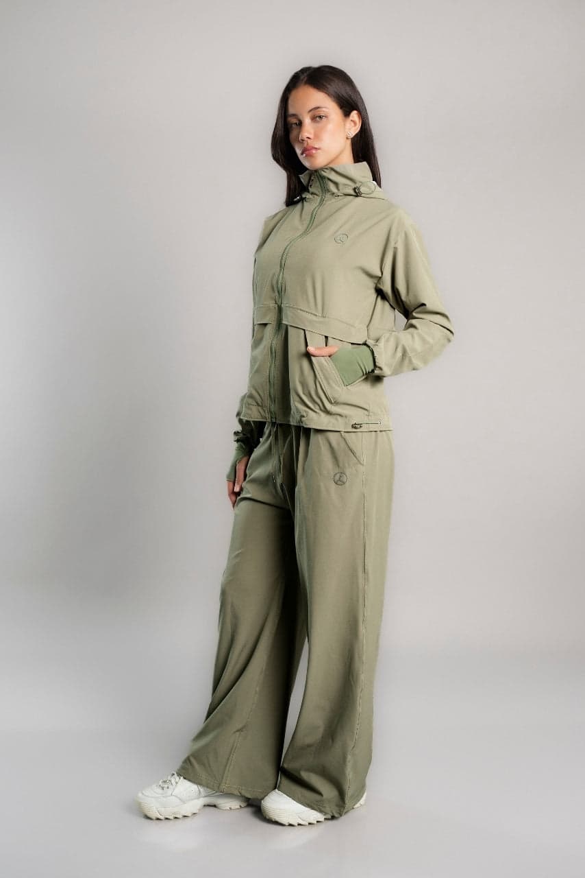 SET OVERTRIP AIR OLIVO (CASACA + PALAZZO)
