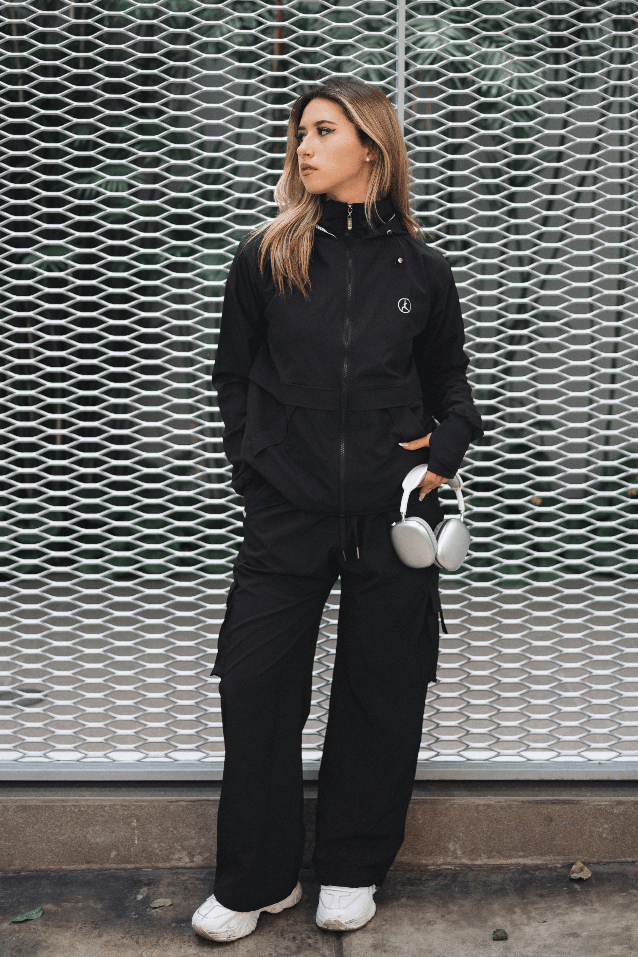 CASACA CORTAVIENTO OVERTRIP BLACK