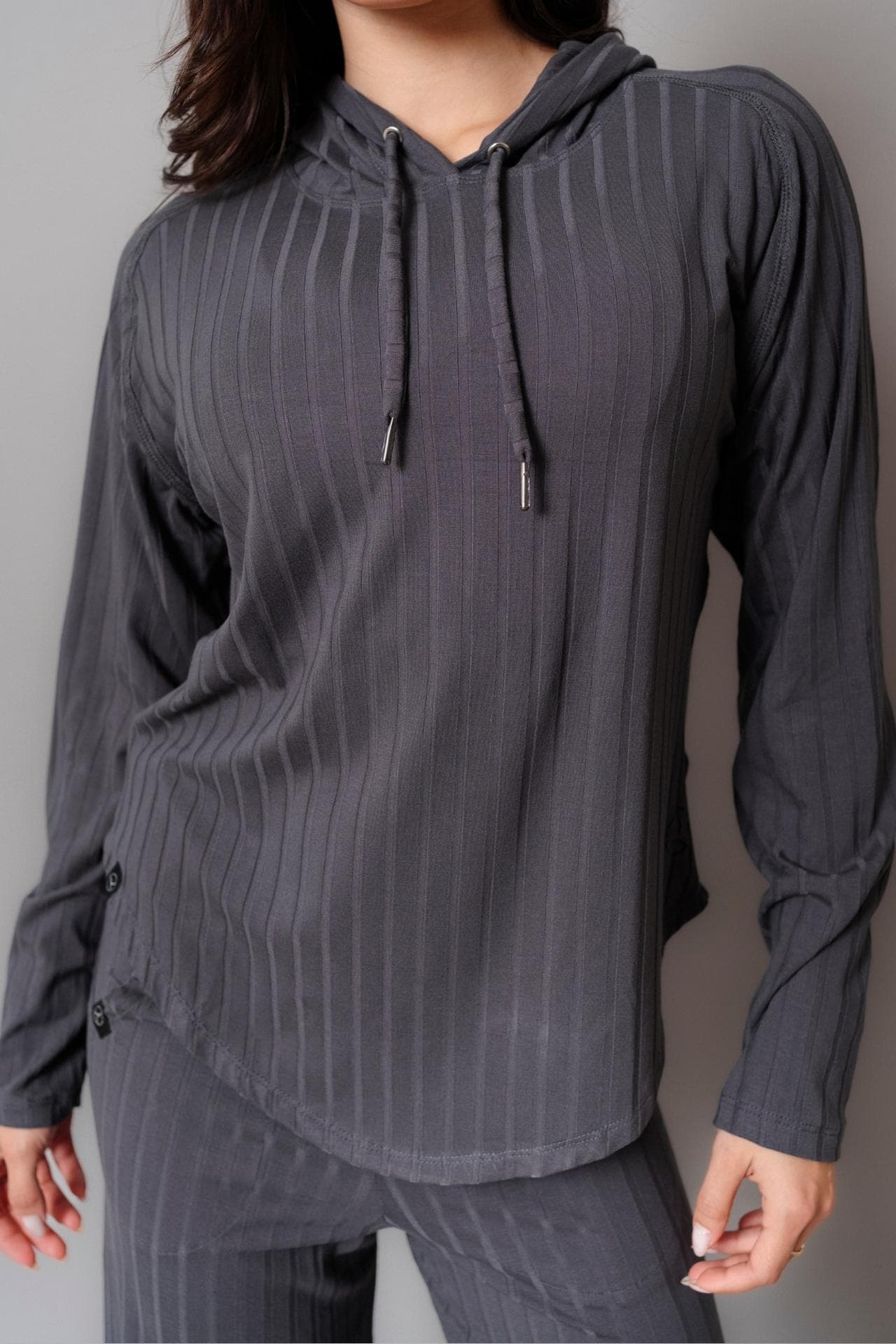 Pack Gris: 01 set overtrip + 01 set agora (casaca, cargo, polera y palazzo)