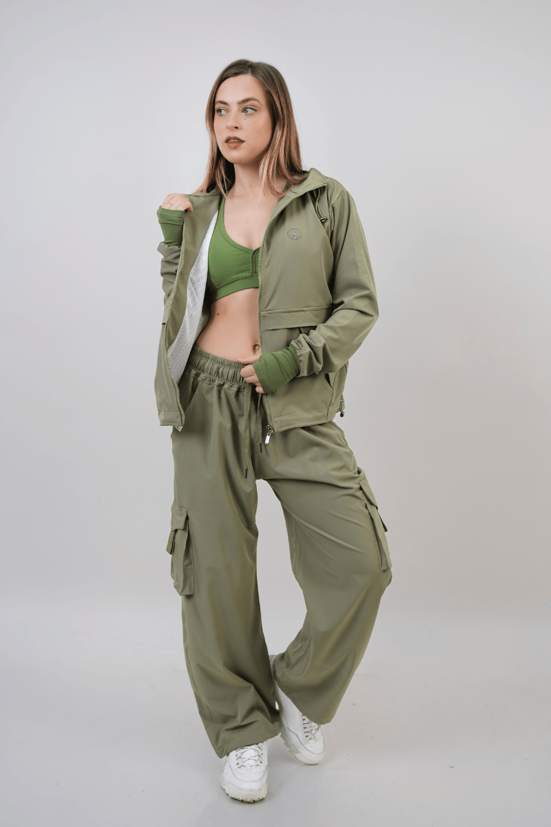 SET OVERTRIP CLASSIC VERDE OLIVO (CASACA + CARGO).