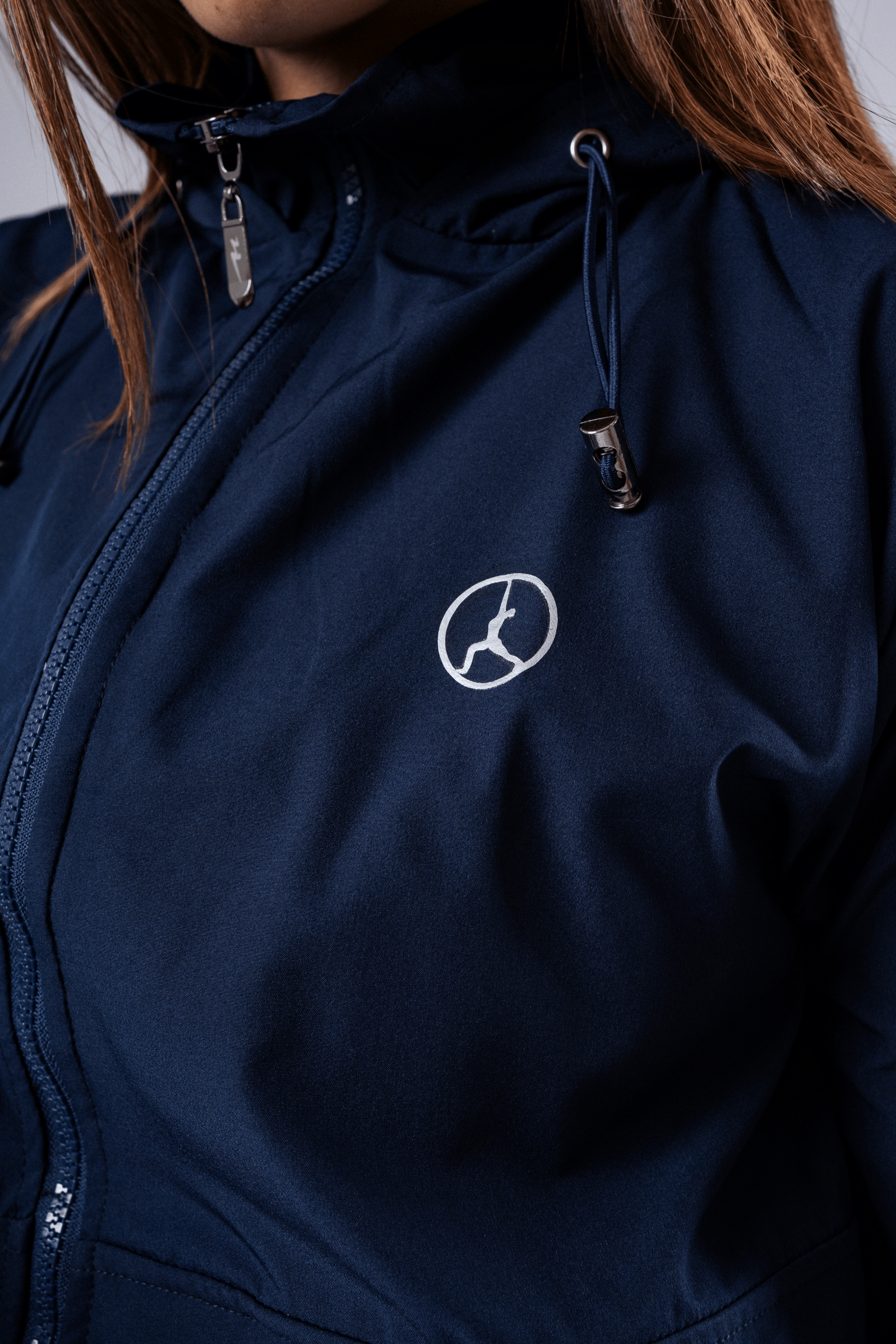 CASACA CORTAVIENTO OVERTRIP AZUL MARINO