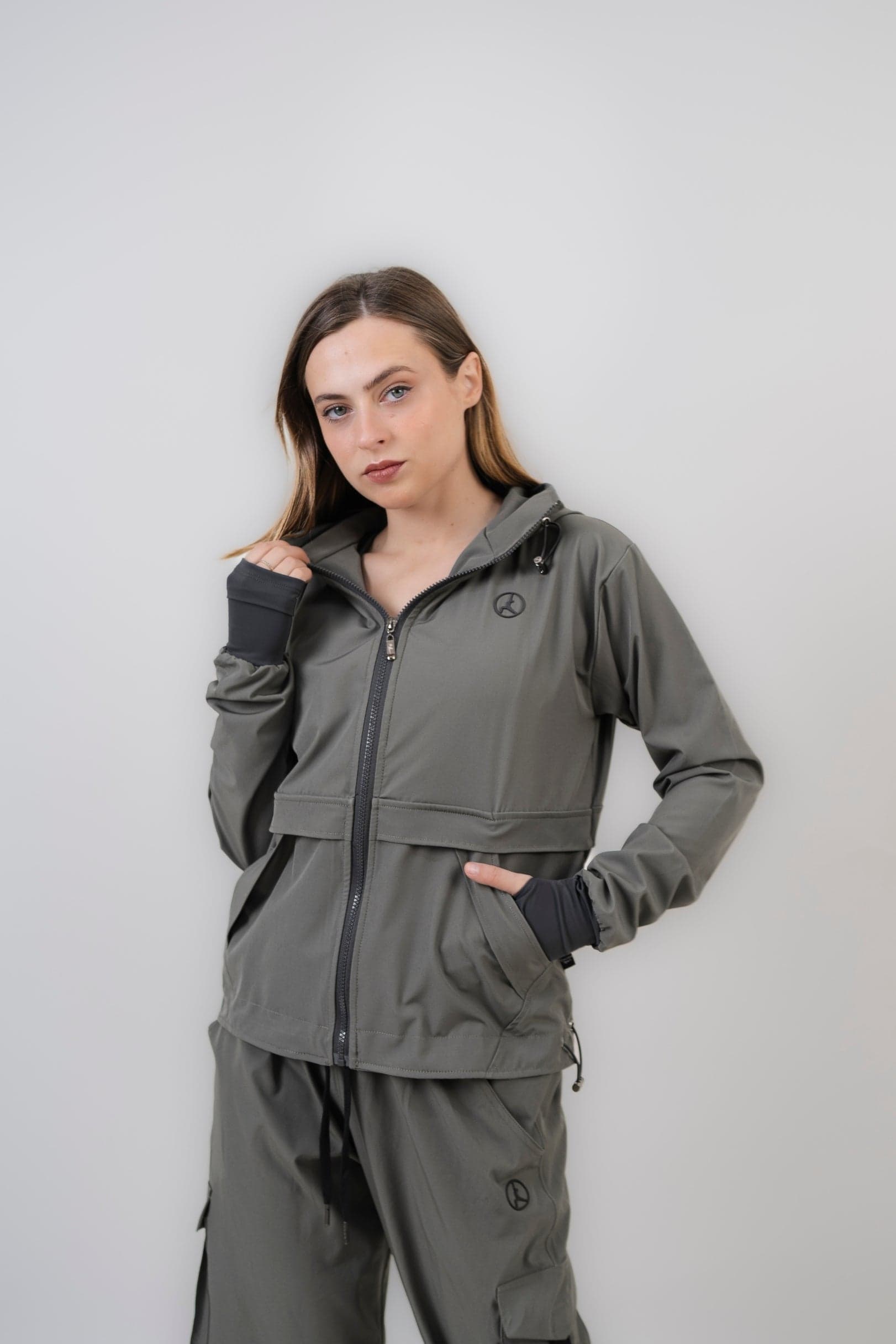 Pack Gris: 01 set overtrip + 01 set agora (casaca, cargo, polera y palazzo)