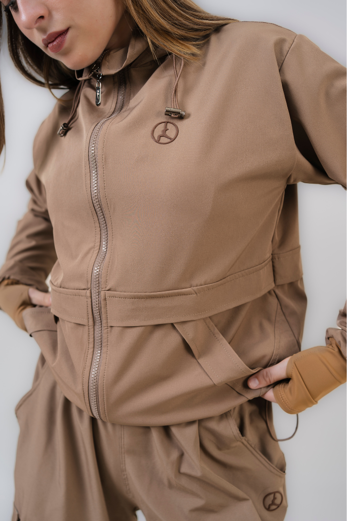 CASACA CORTAVIENTO OVERTRIP CAPUCCINO