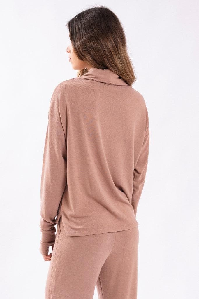 Polera rose cuello alto comfy