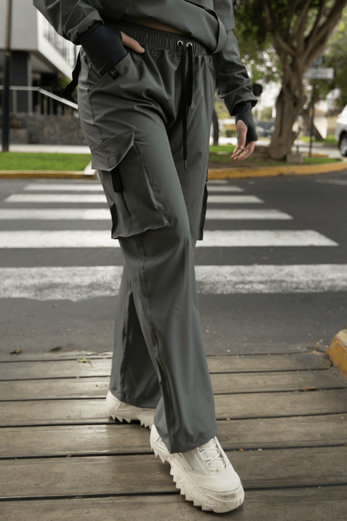 CARGO OVERTRIP GRIS ARENA