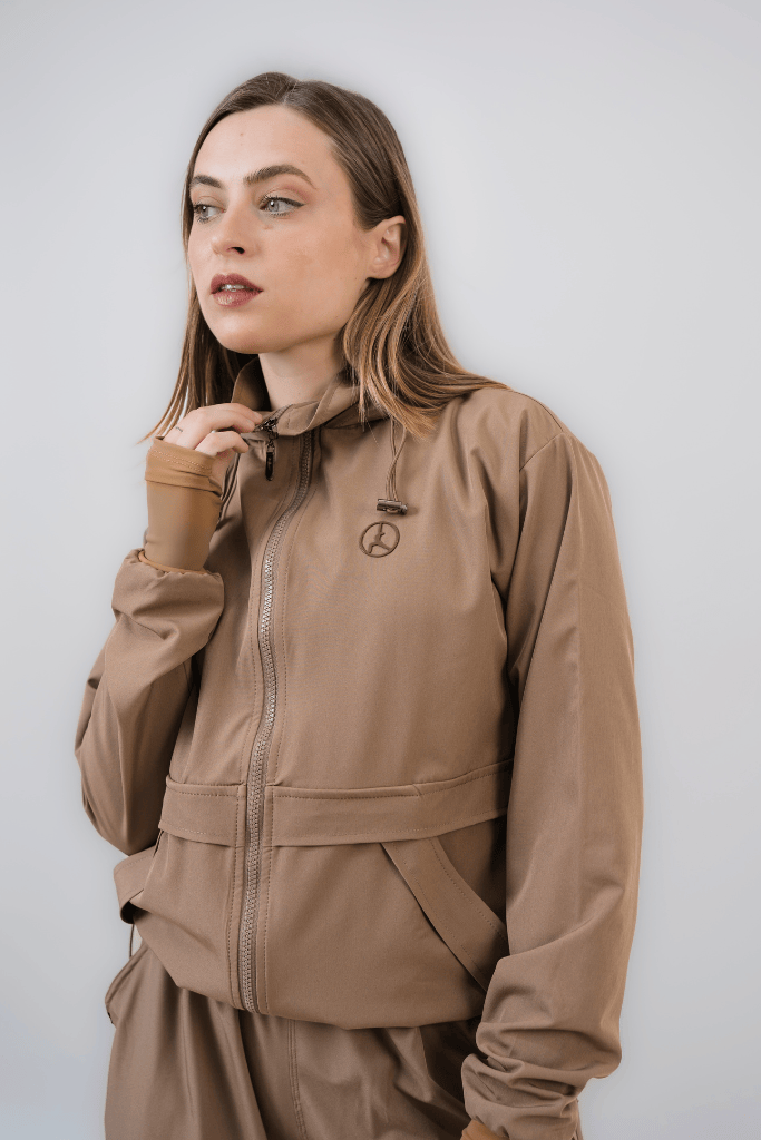 CASACA CORTAVIENTO OVERTRIP CAPUCCINO