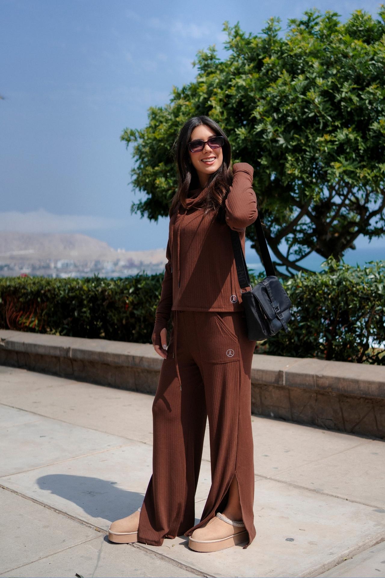 PALAZZO COMFY CON ABERTURA CHOCOLATE