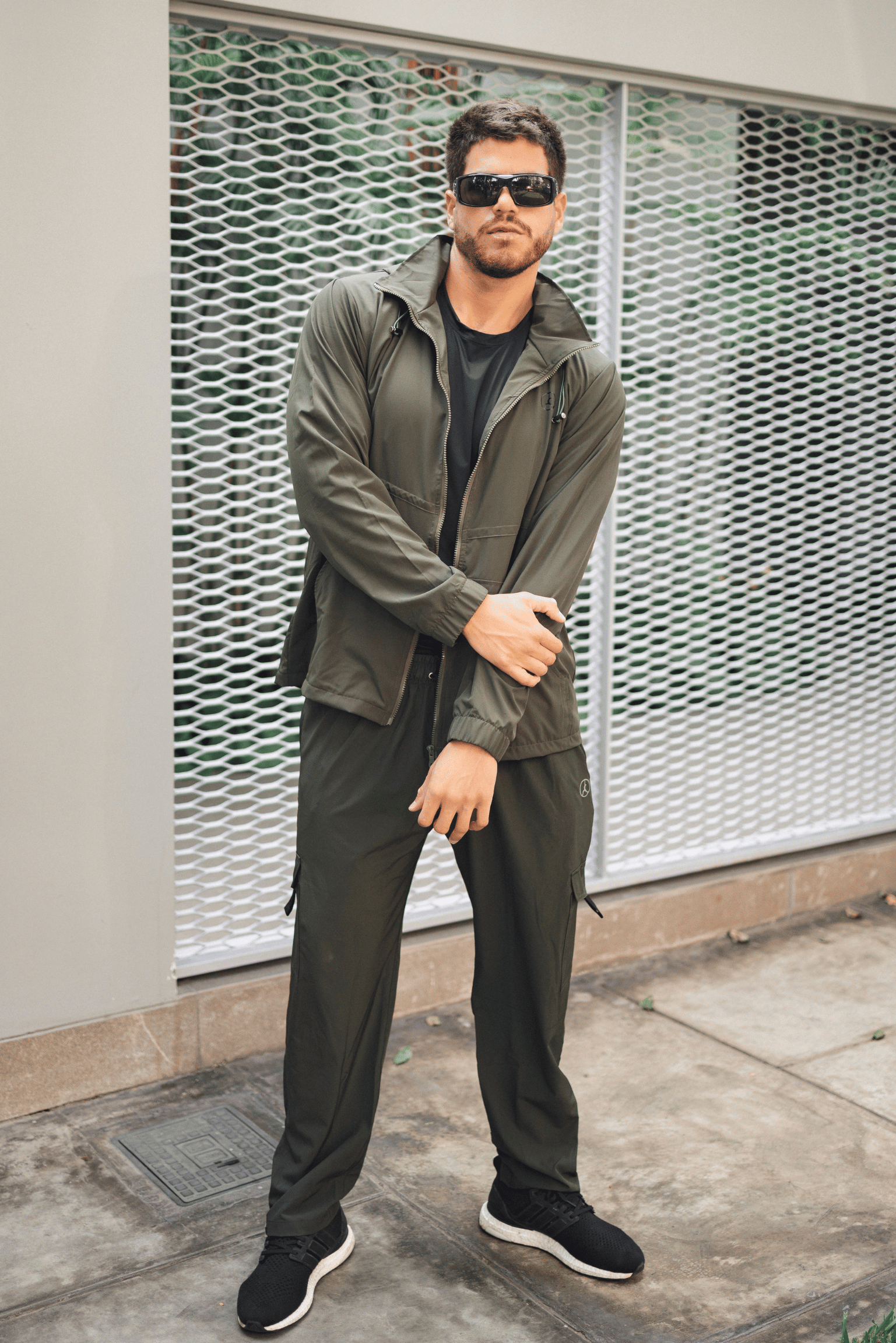 Pack: 01 set Overtrip + 01 set Explorer (2 casacas + 2 cargos)