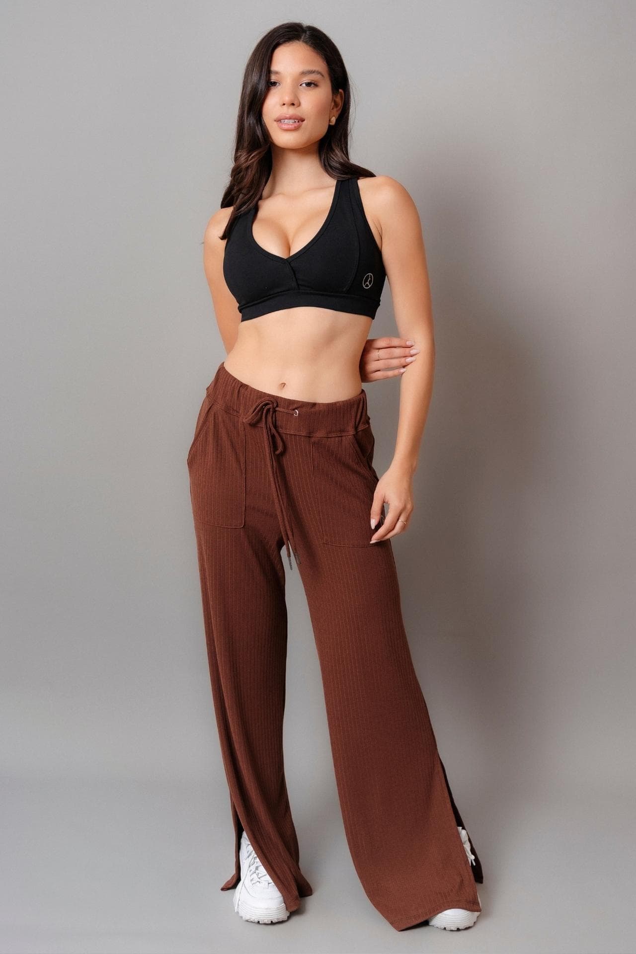 PALAZZO COMFY CON ABERTURA CHOCOLATE