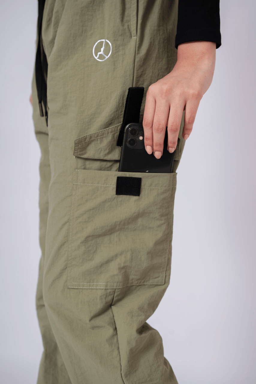 PANTALON CARGO ADVENTURE VERDE OLIVO OSCURO