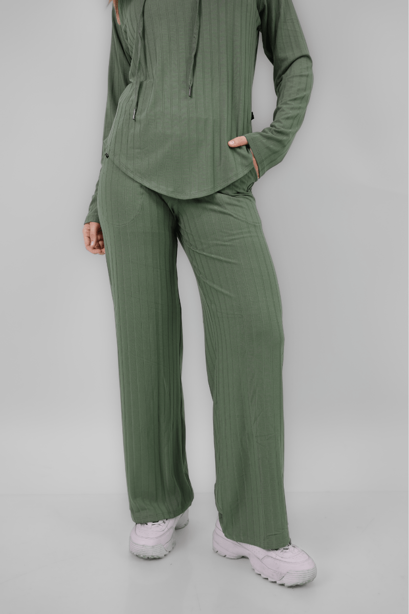 Pack Olivo: 01 set overtrip + 01 set agora (casaca, cargo, polera y palazzo)