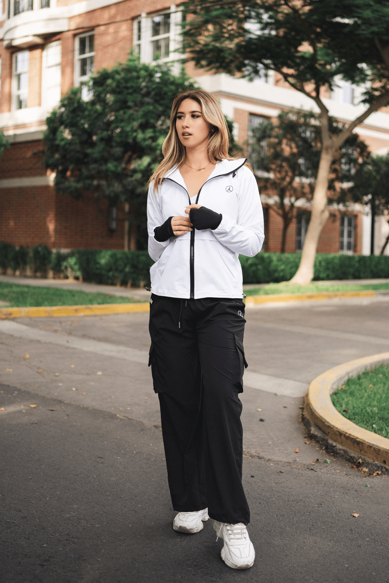 SET OVERTRIP BLANCO (CASACA + CARGO)
