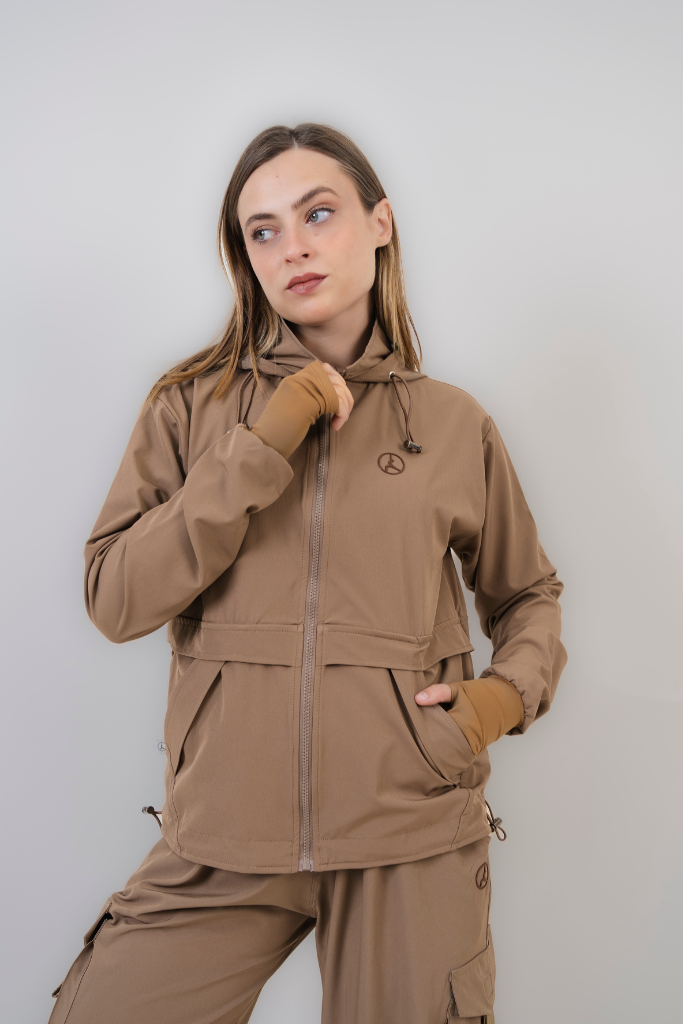 CASACA CORTAVIENTO OVERTRIP CAPUCCINO