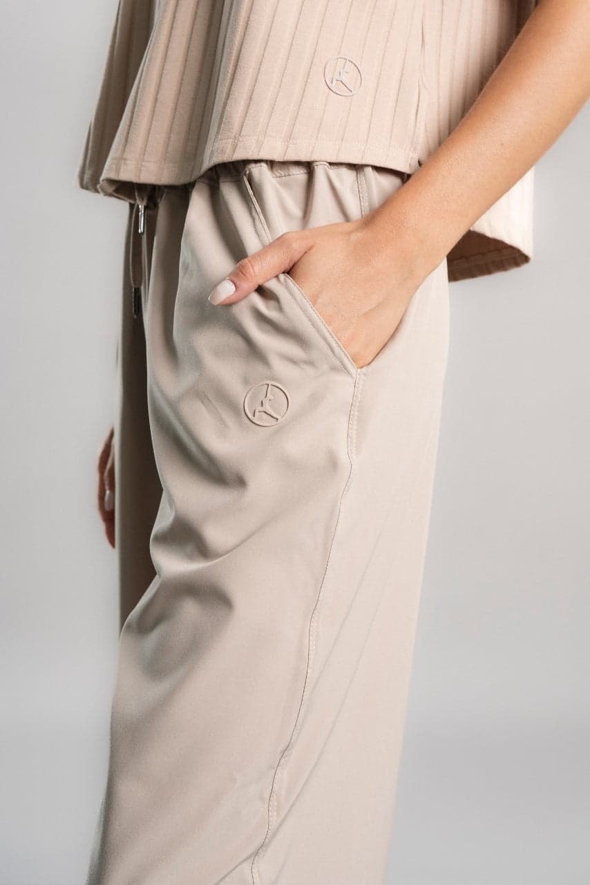SET OVERTRIP AIR BEIGE (CASACA + PALAZZO)
