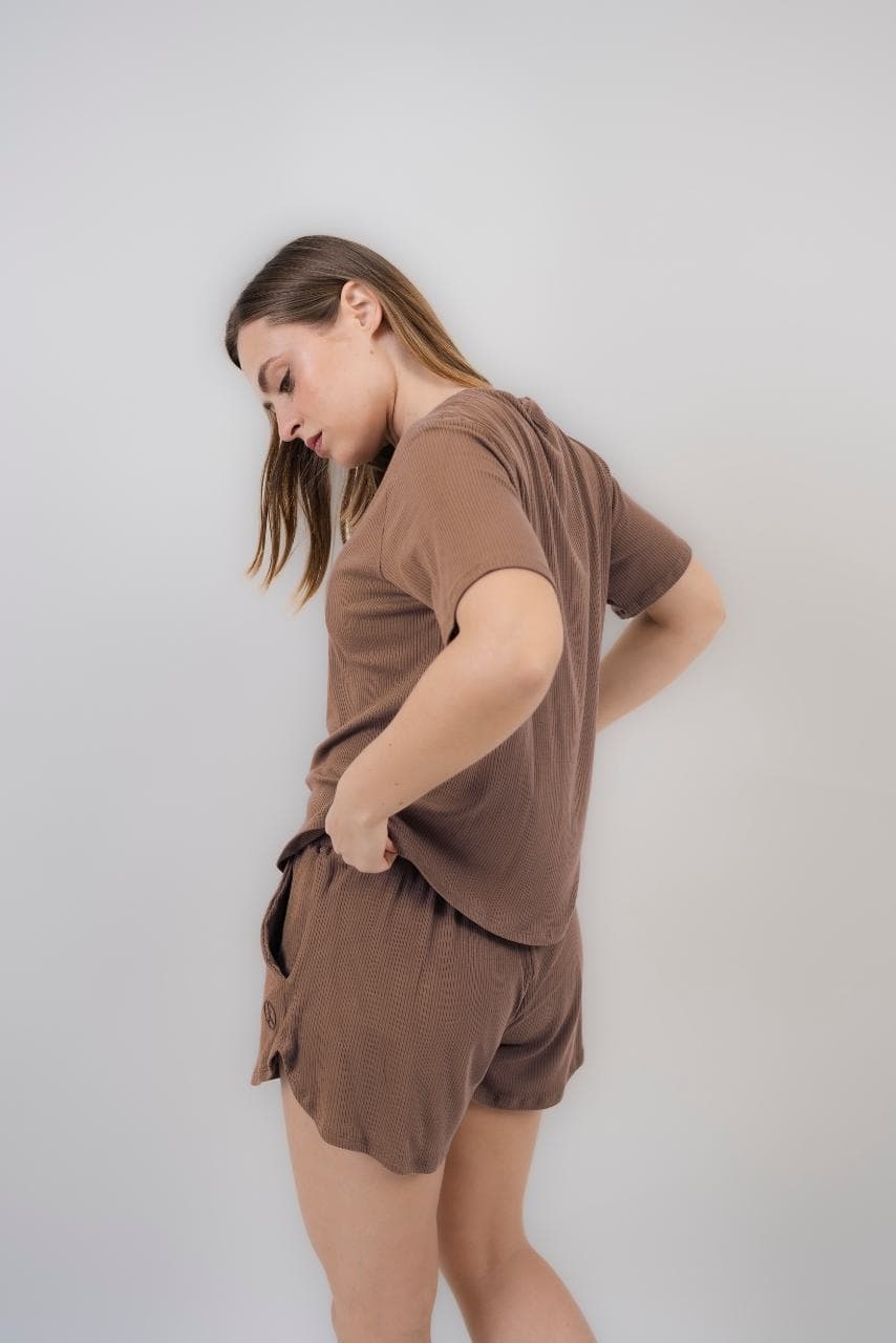 SET COMFORT CAPUCCINO (SHORT Y POLO)