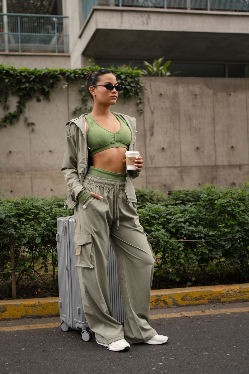 SET OVERTRIP VERDE OLIVO (CASACA + CARGO)