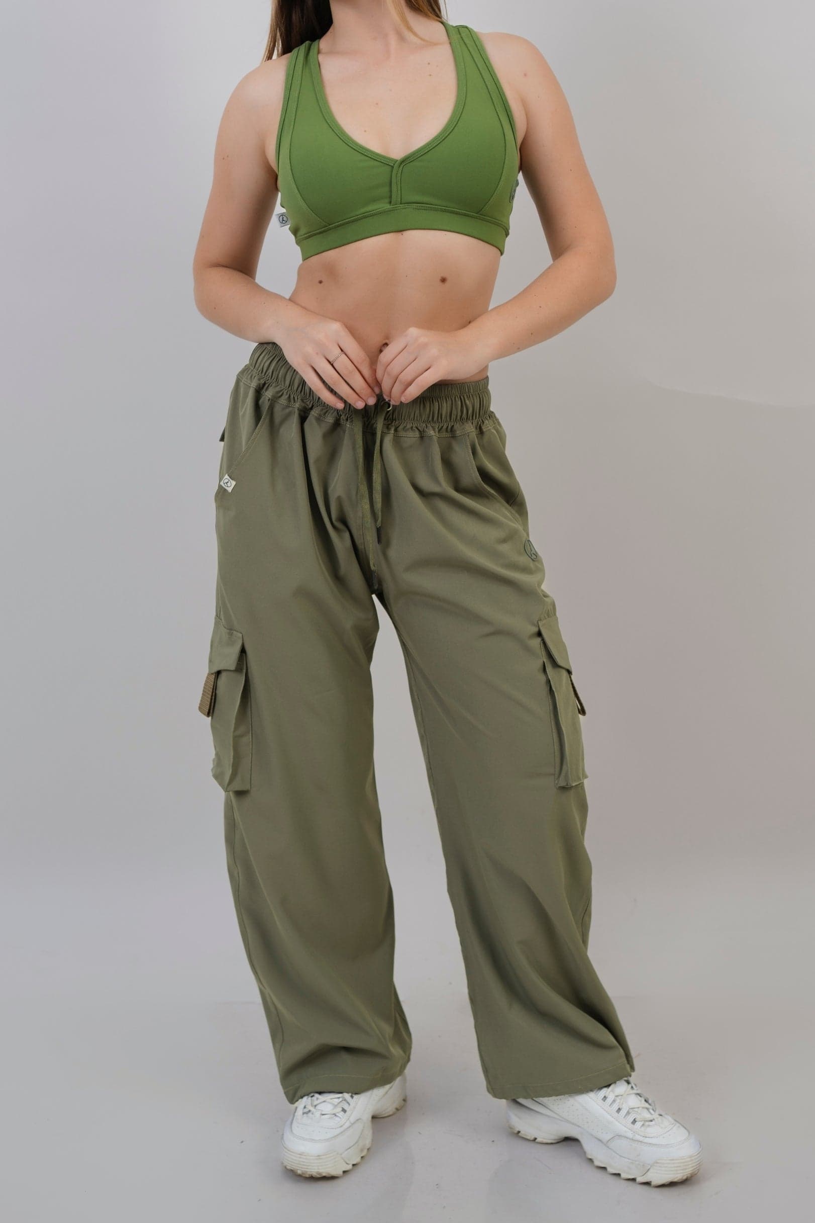 Pack Olivo: 01 set overtrip + 01 polo comfort (casaca, cargo, polo)