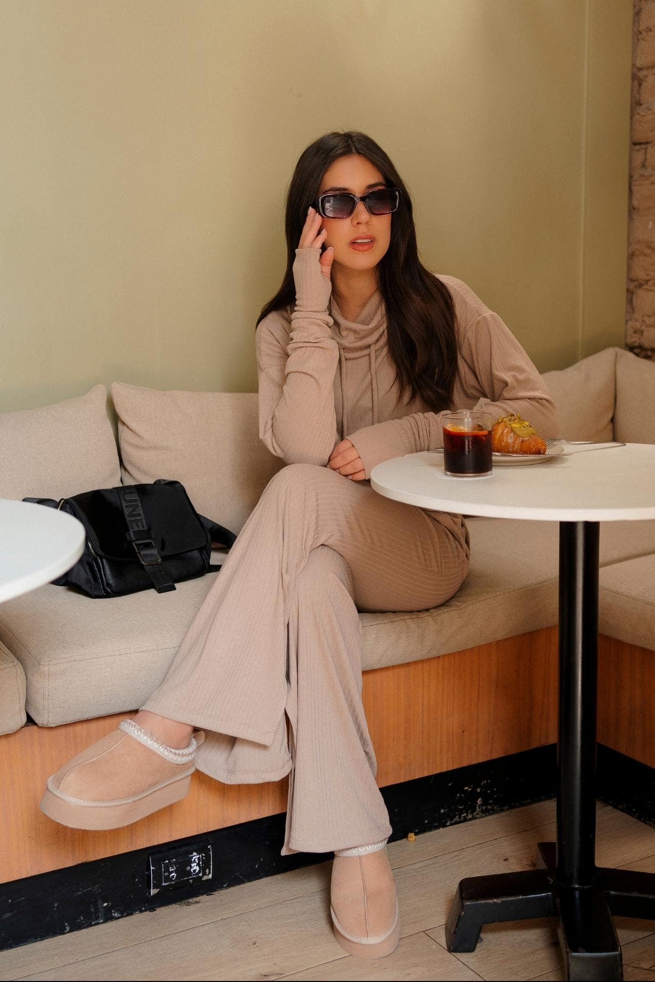 PALAZZO COMFY CON ABERTURA BEIGE