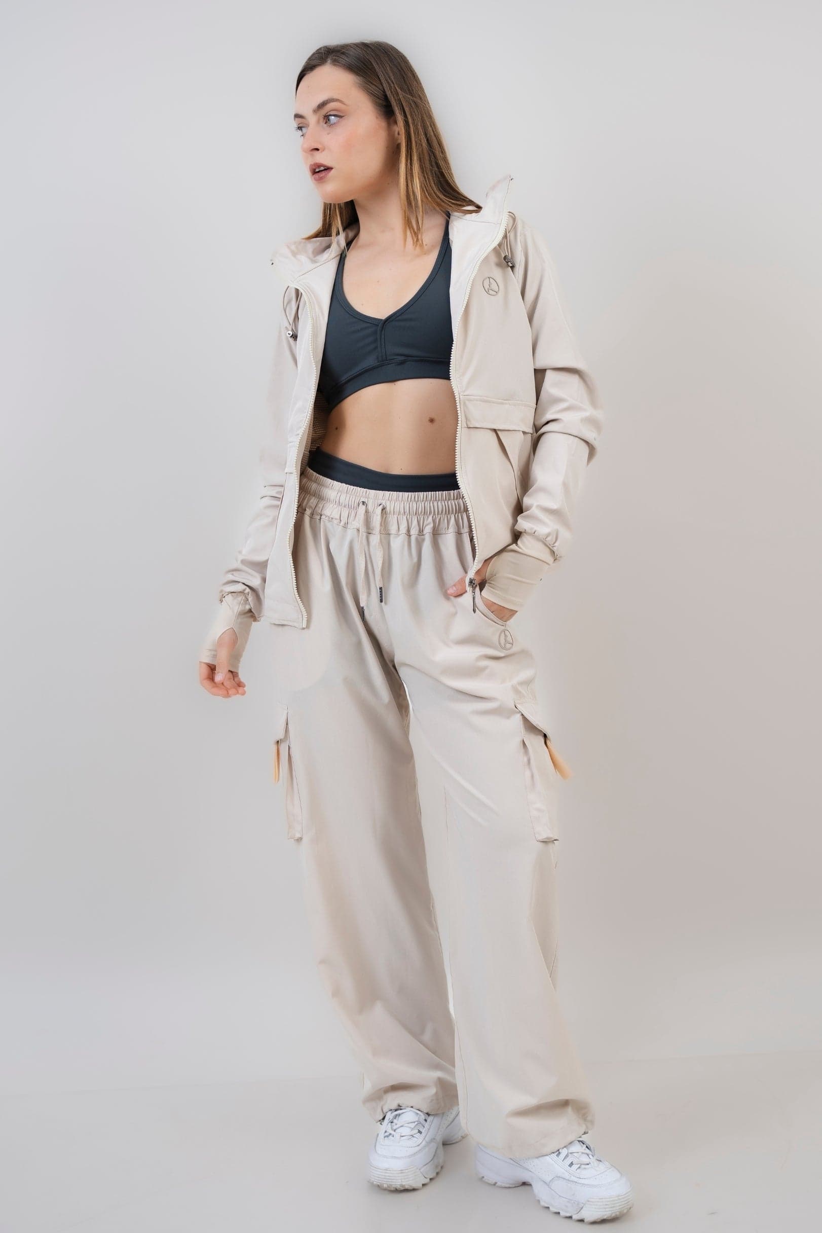 Pack Nude: 01 set overtrip + 01 polo comfort (casaca, cargo, polo)