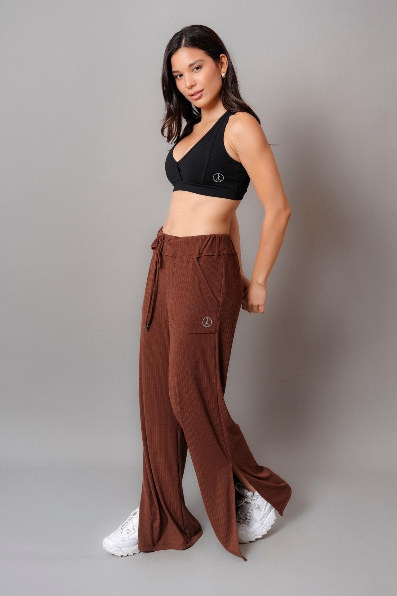 PALAZZO COMFY CON ABERTURA CHOCOLATE
