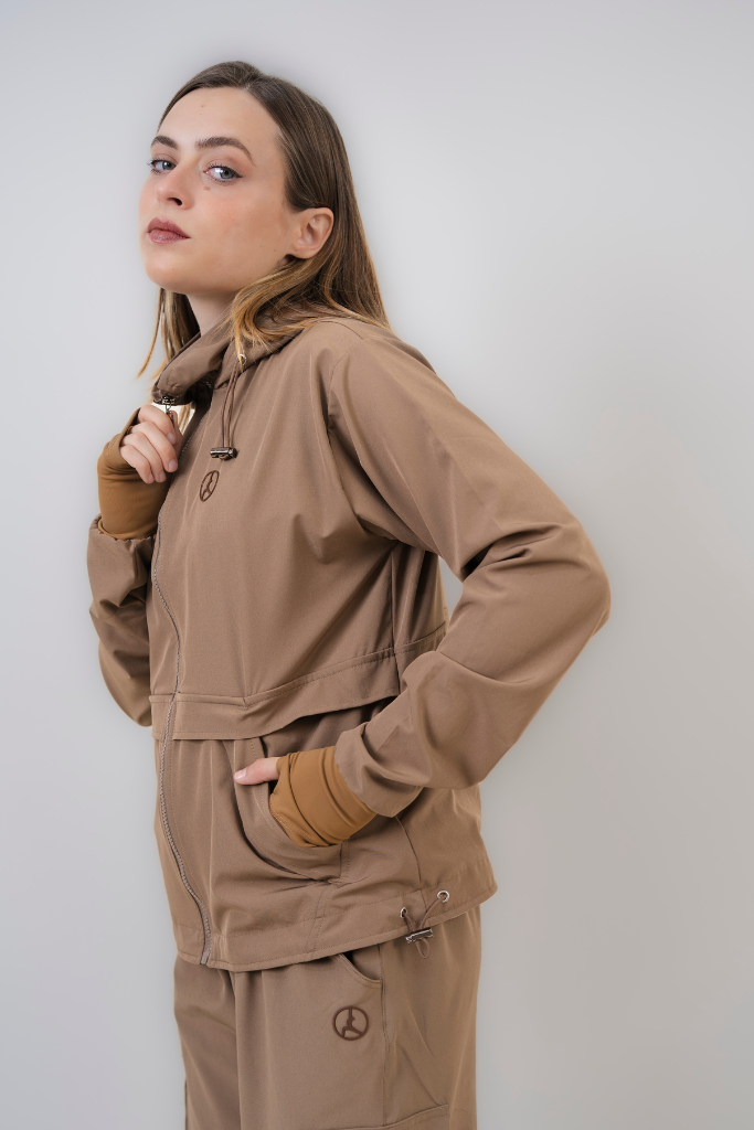 CASACA CORTAVIENTO OVERTRIP CAPUCCINO