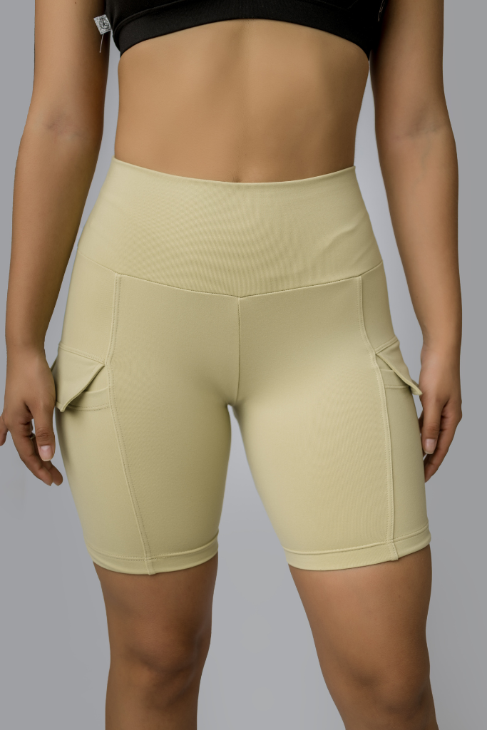 short push up cargo verde