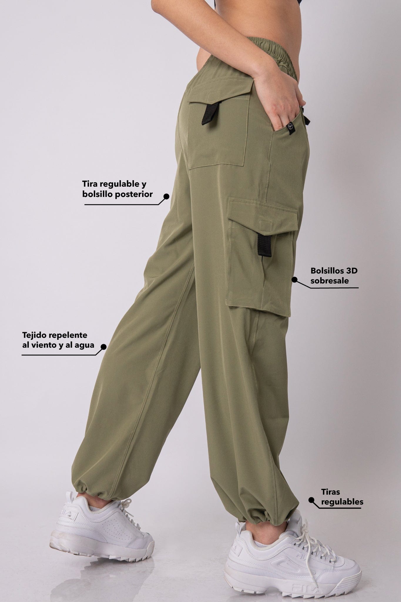 Pantalones anchos Breezy con bolsillos laterales en verde musgo